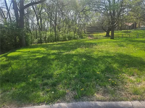 4513 Sutton Ct, Kansas City, KS 66106