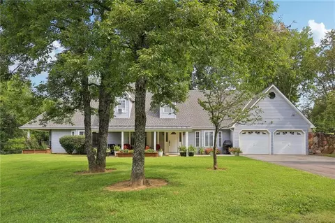 46 NE 231 Rd, Warrensburg, MO 64093