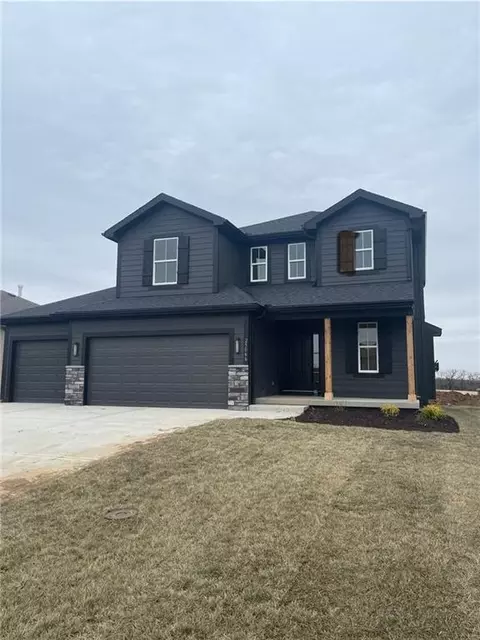 25325 W 149th Ter, Olathe, KS 66061