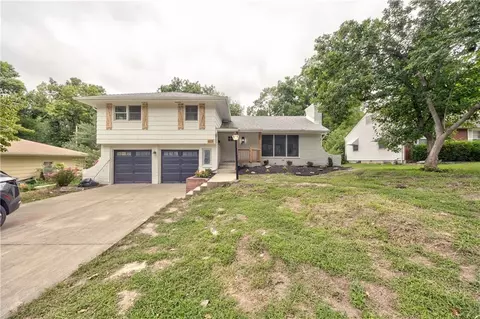 6928 Russell St, Overland Park, KS 66204