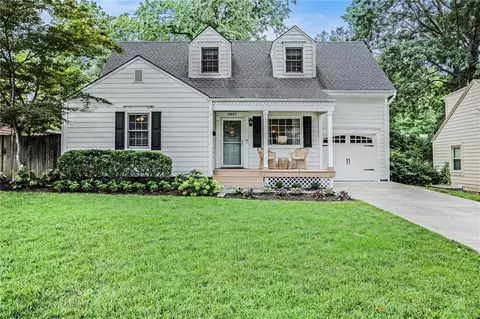6822 Granada Ln, Prairie Village, KS 66208