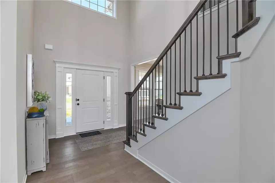 Entry Way - 24207 W 58th Pl, Shawnee, KS 66226 photo 1 of 6