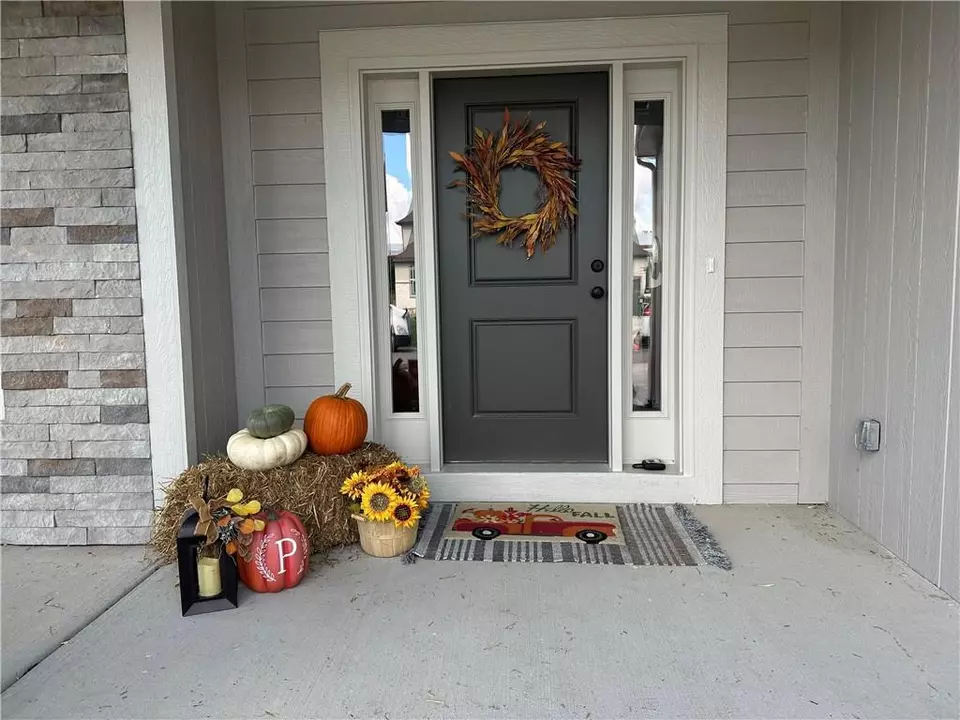 Exterior - 24207 W 58th Pl, Shawnee, KS 66226 photo 6 of 6