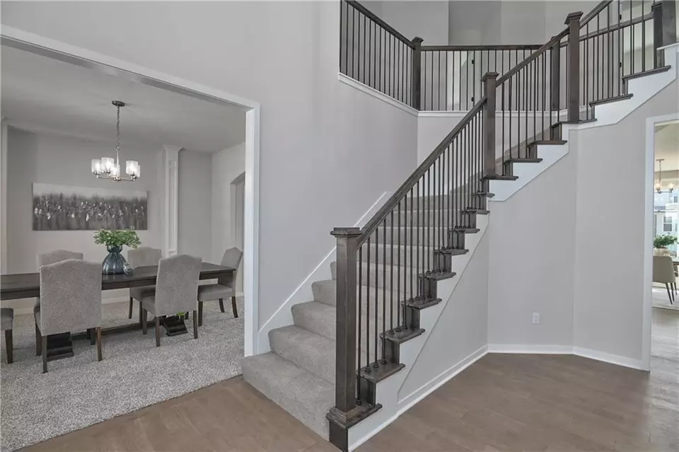 Entry Way - 24207 W 58th Pl, Shawnee, KS 66226 photo 2 of 6