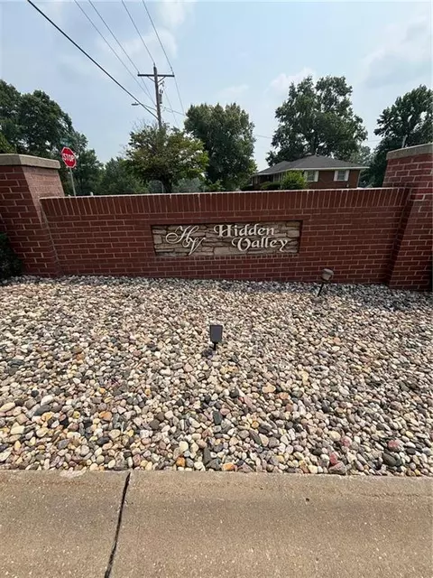 2607 Ashmat Ln, Saint Joseph, MO 64506