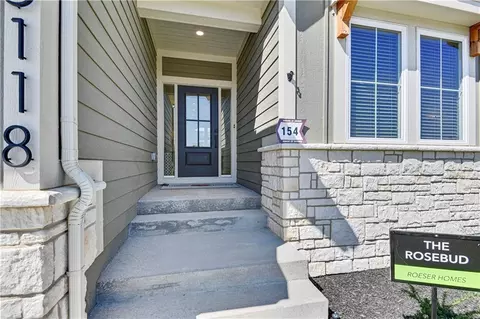 22116 W 94th Ter, Lenexa, KS 66220