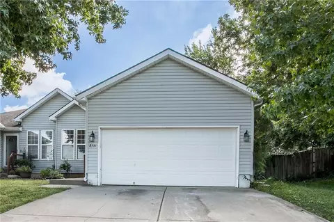 8531 Vassar Ave, Raytown, MO 64138