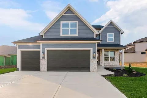 16335 W 166th Pl, Olathe, KS 66062