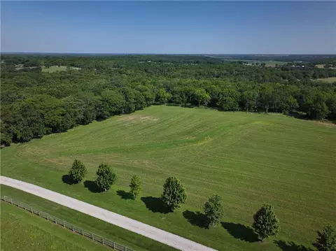 10500 E 329th St, Drexel, MO 64742 photo 15