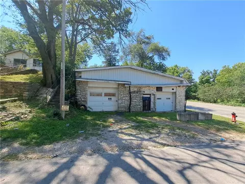 3120 Bellaire Ave, Kansas City, MO 64129