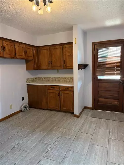 Other - 801 Overbrook Drive Dr, Macon, MO 63552 photo 2 of 12