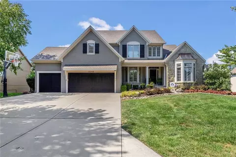 13240 Falmouth St, Leawood, KS 66209