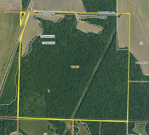 355 Th St, Osawatomie, KS 66064