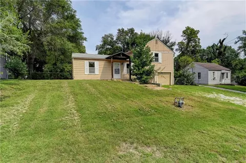 441 S 71st St, Kansas City, KS 66111