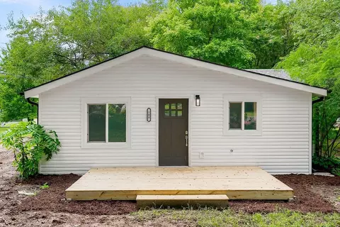108 S First St, Mound City, KS 66056