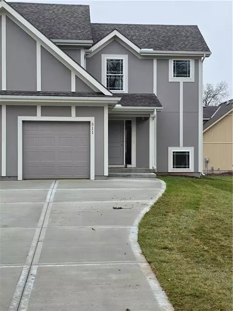 511 W Smith St, Spring Hill, KS 66083