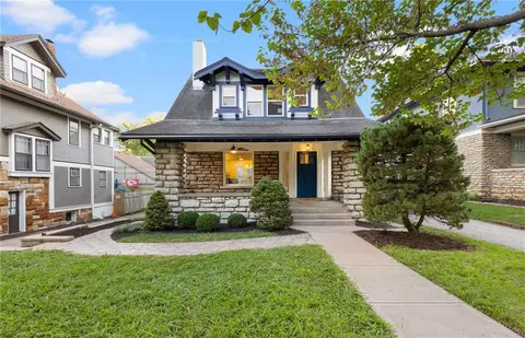 141 W 61st Ter, Kansas City, MO 64113