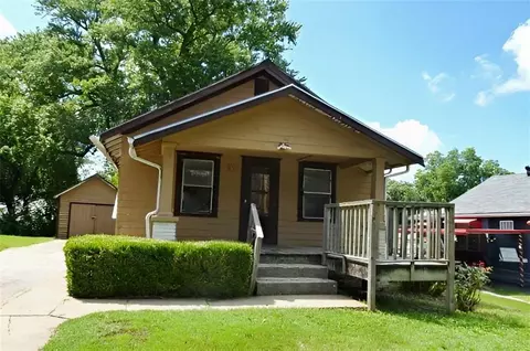 553 SE Golden Ave, Topeka, KS 66607