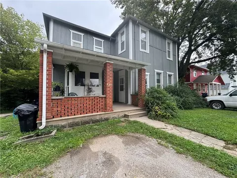 105 S College St, Warrensburg, MO 64093