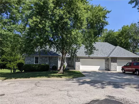 507 Larkin Ct, Warrensburg, MO 64093