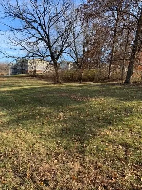 6385 Manchester Ave, Kansas City, MO 64133