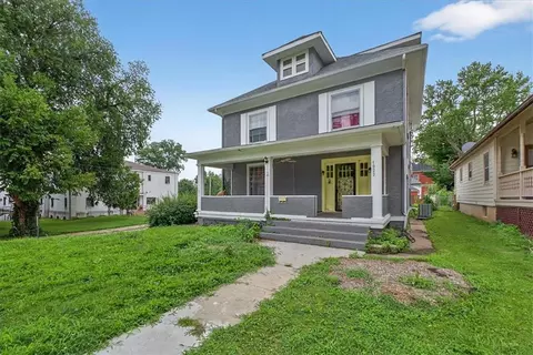 1923 Franklin Ave, Lexington, MO 64067