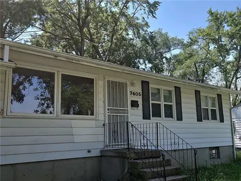 7405 E 49th St, Kansas City, MO 64129
