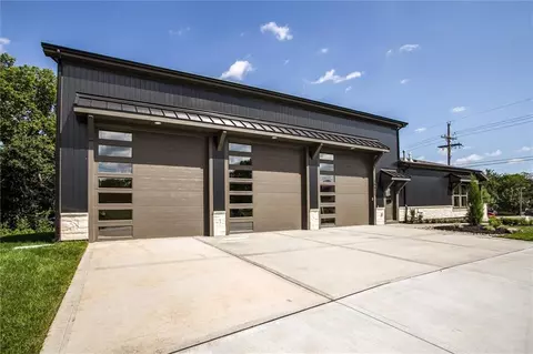 15021 Broadmoor St, Overland Park, KS 66223