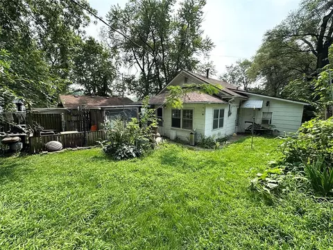549 S Cedar Ave, Independence, MO 64053 photo 28