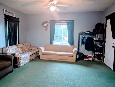 610 S 4th St, Atchison, KS 66002 photo 2
