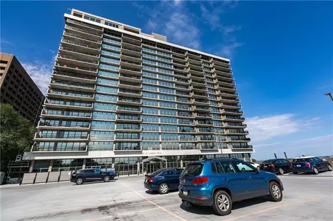 600 E Admiral Blvd #604, Kansas City, MO 64106