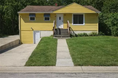 3422 E 54th St, Kansas City, MO 64130