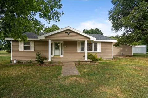 301 E Walnut St, Weir, KS 66781