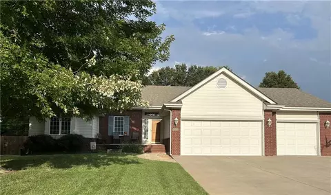2445 Potters Ct, El Dorado, KS 67042