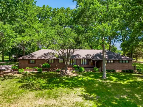 33400 E Truman Rd, Grain Valley, MO 64029