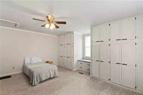 Bedroom - 402 Pine St, Blackburn, MO 65321 photo 3 of 7