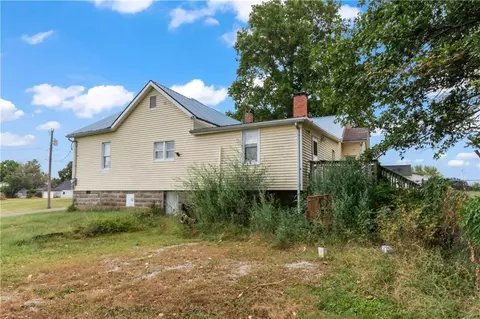 Other - 402 Pine St, Blackburn, MO 65321 photo 3 of 13