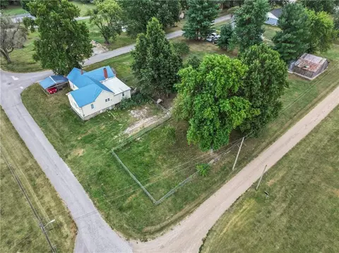View/Area - 402 Pine St, Blackburn, MO 65321 photo 12 of 12
