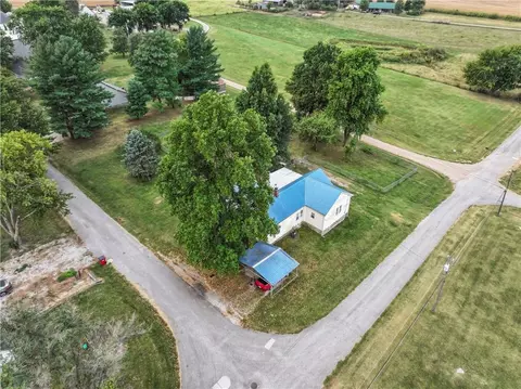 View/Area - 402 Pine St, Blackburn, MO 65321 photo 3 of 12