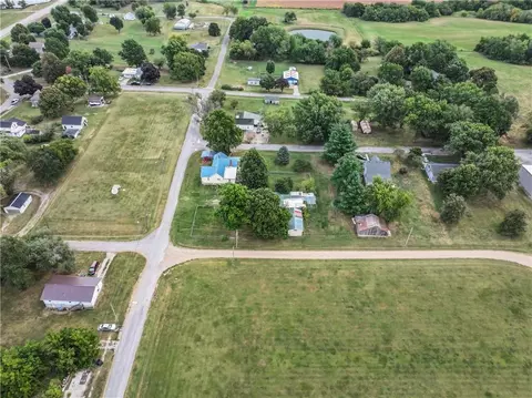 View/Area - 402 Pine St, Blackburn, MO 65321 photo 10 of 12