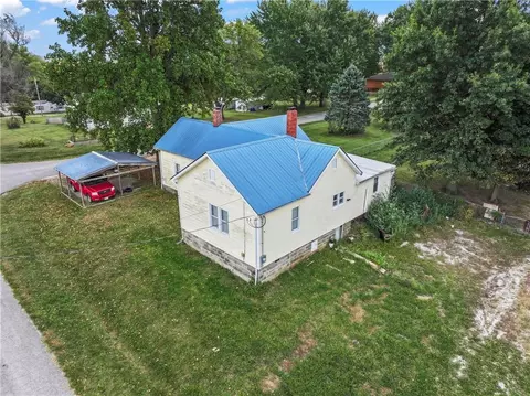 View/Area - 402 Pine St, Blackburn, MO 65321 photo 2 of 12