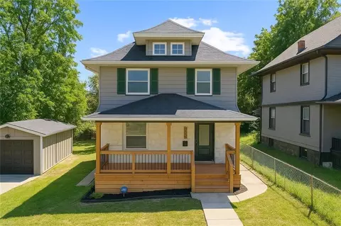 1511 E 37th St, Kansas City, MO 64109