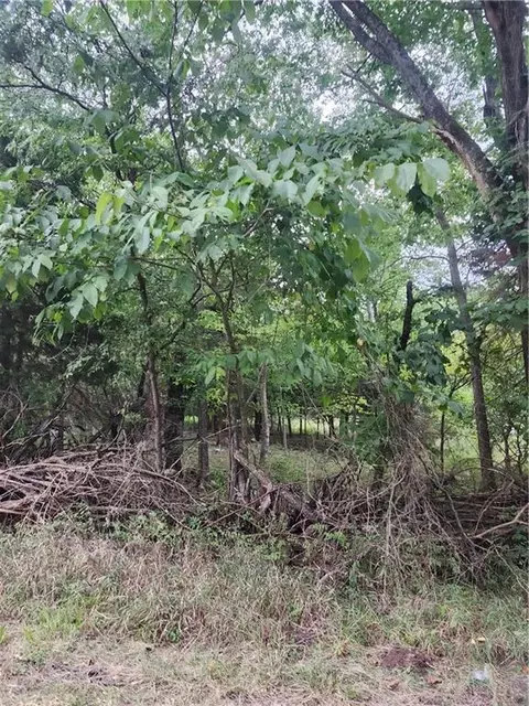 2 6 Shady Ln, Linn Valley, KS 66040