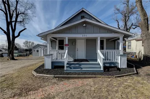 204 S Rogers St, Independence, MO 64050