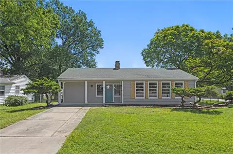 11911 E 44th St, Kansas City, MO 64133