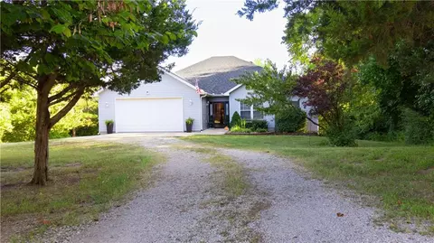 144 SE 250 Rd, Warrensburg, MO 64093