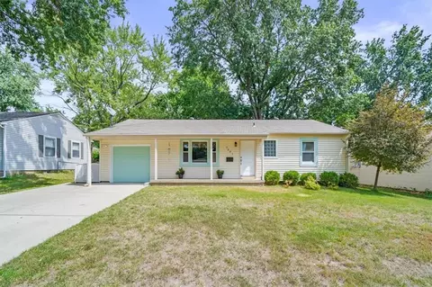 7231 Outlook St, Overland Park, KS 66204