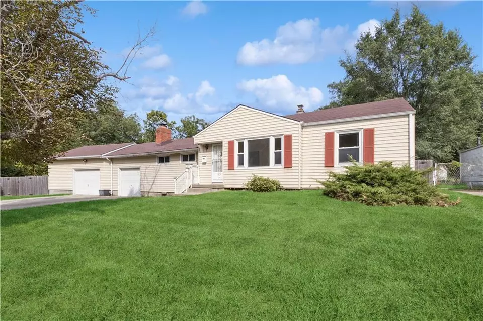 Other - 8117 Jarboe St, Kansas City, MO 64114 photo 2 of 3