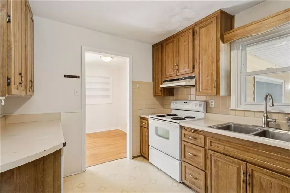 Kitchen - 8117 Jarboe St, Kansas City, MO 64114 photo 3 of 3