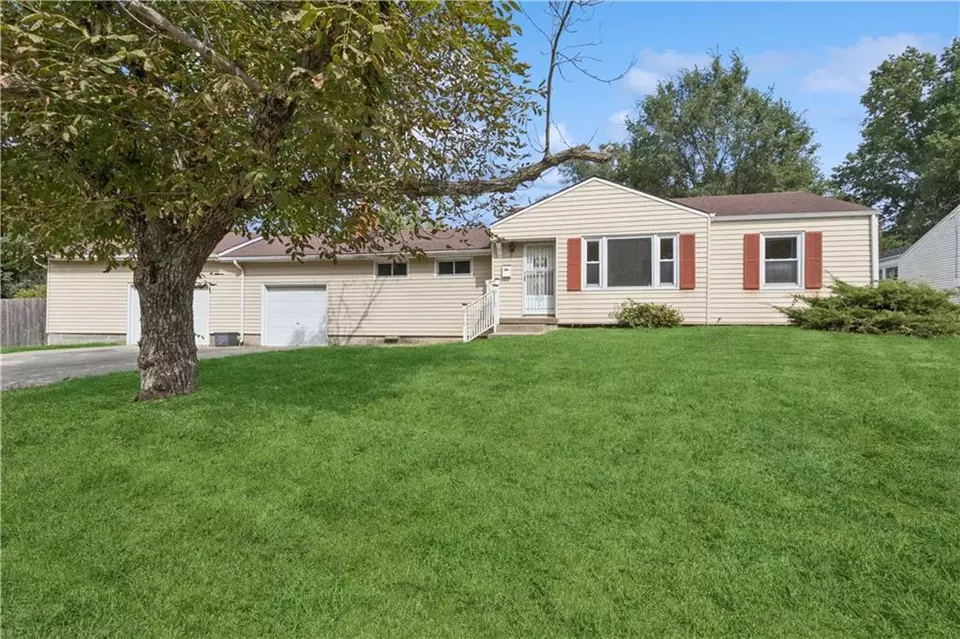 Other - 8117 Jarboe St, Kansas City, MO 64114 photo 1 of 3